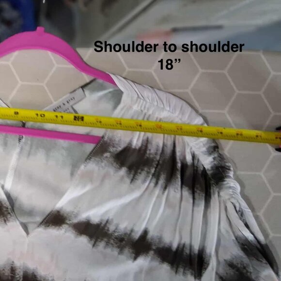 NWOT Grey & Gray tunic dolman woven ruched shoulder detail top SIZE MEDIUM - Picture 7 of 9